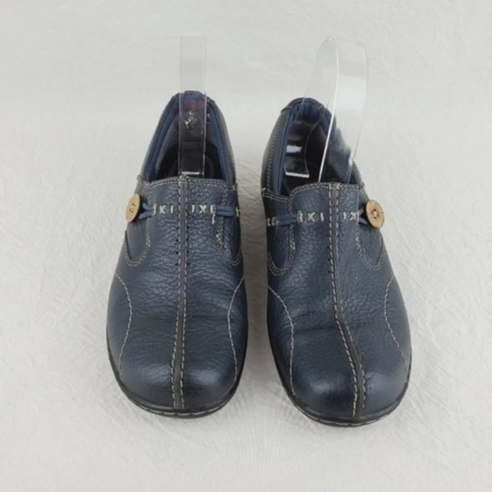Clarks bendables blue leather flat loafers Size 7